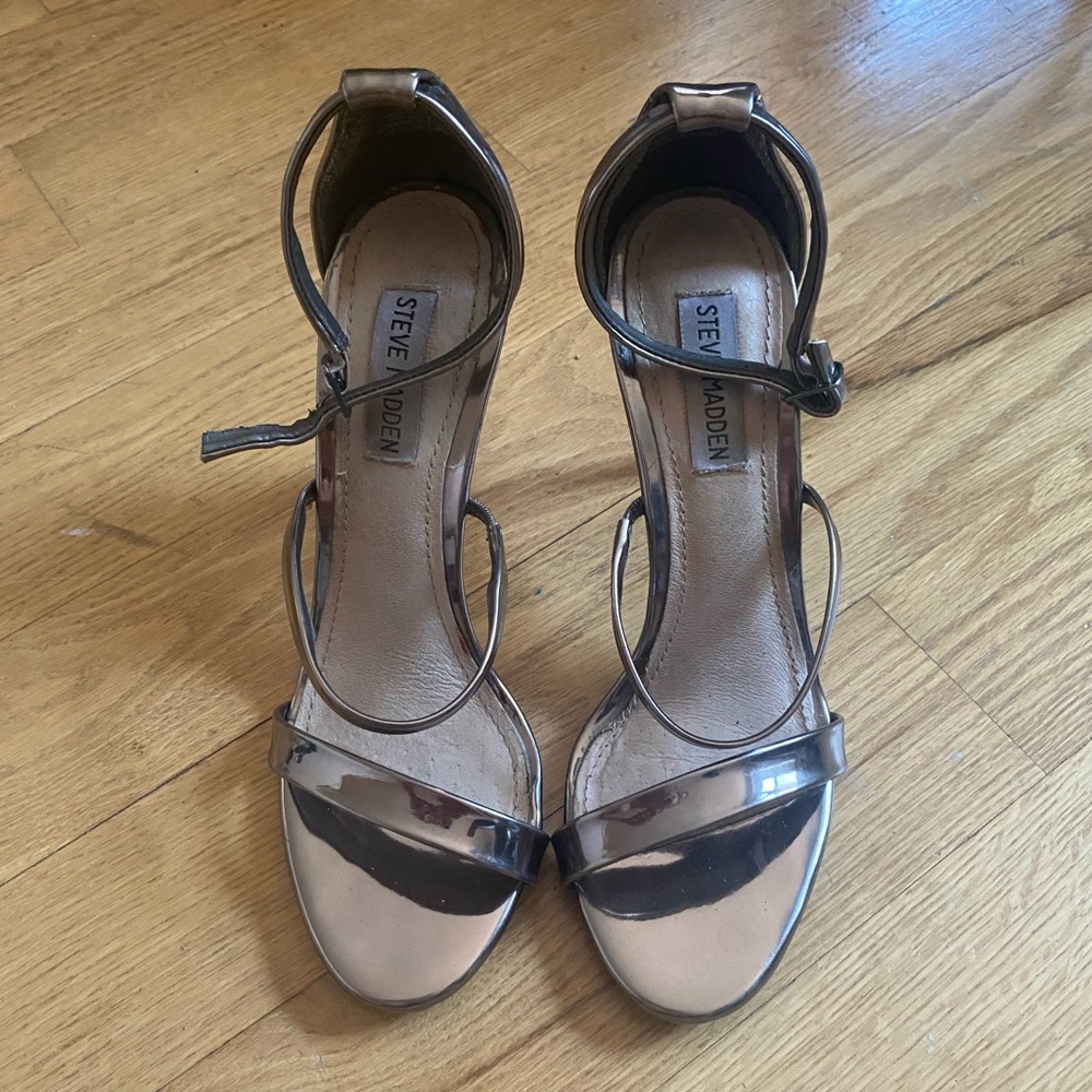Steve Madden Silver Heels